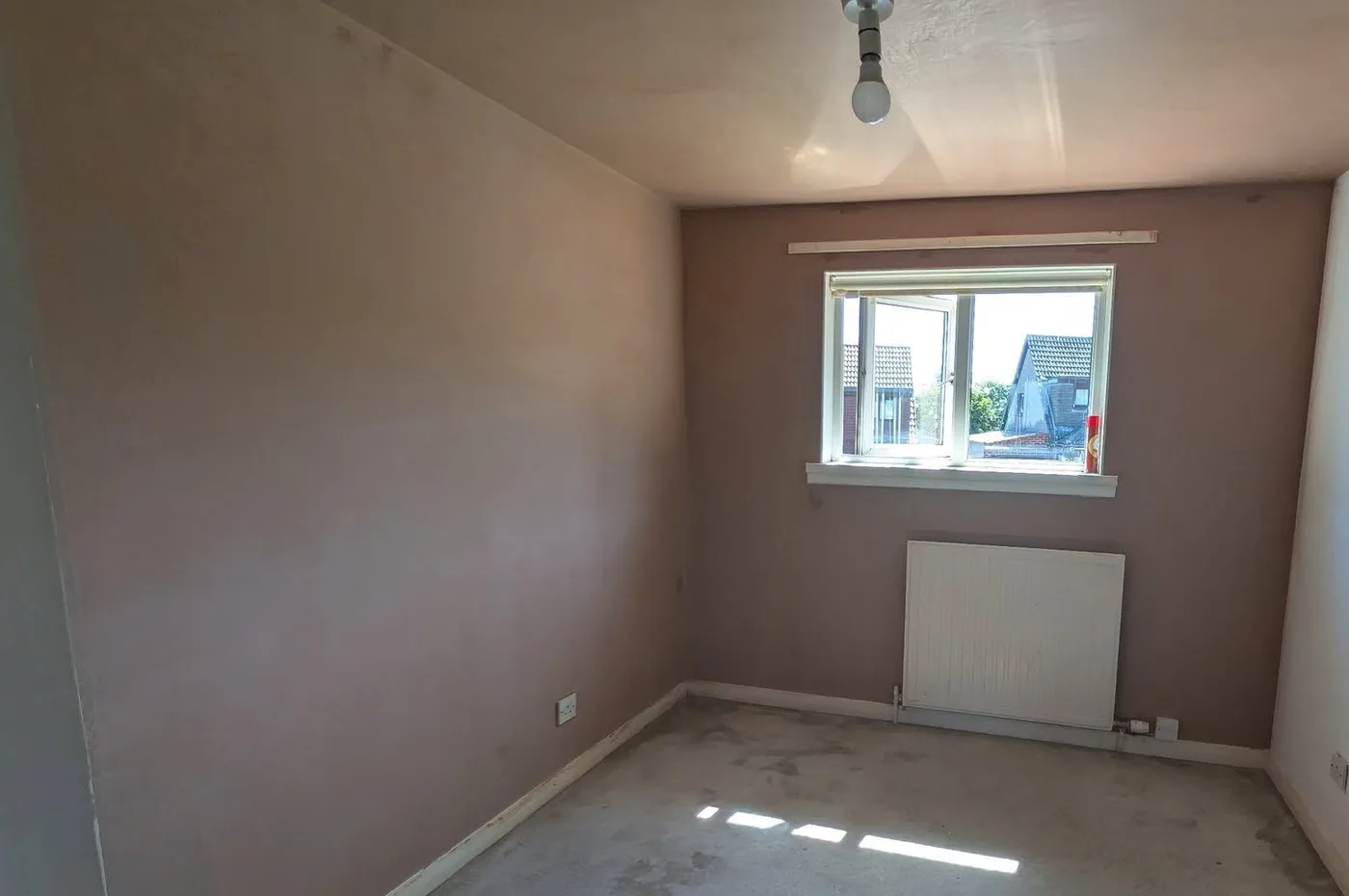 Bedroom walls and ceiling with a fresh smooth plaster finish